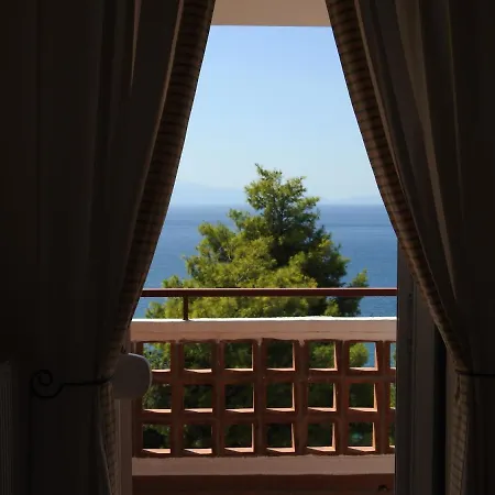 Konstantinos Nautilos *