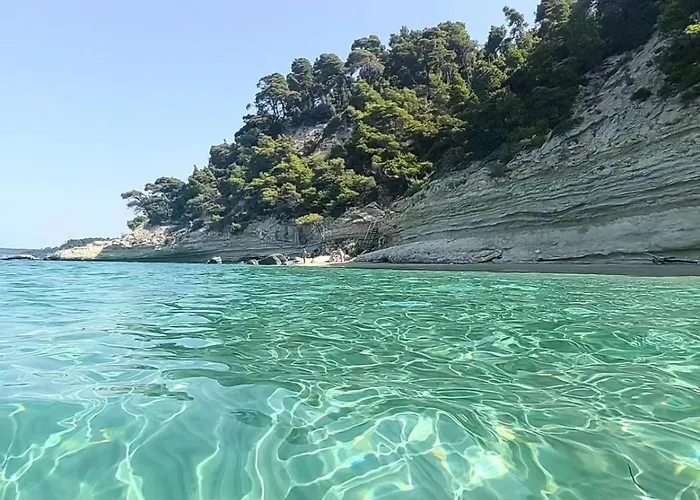 Konstantinos Nautilos *